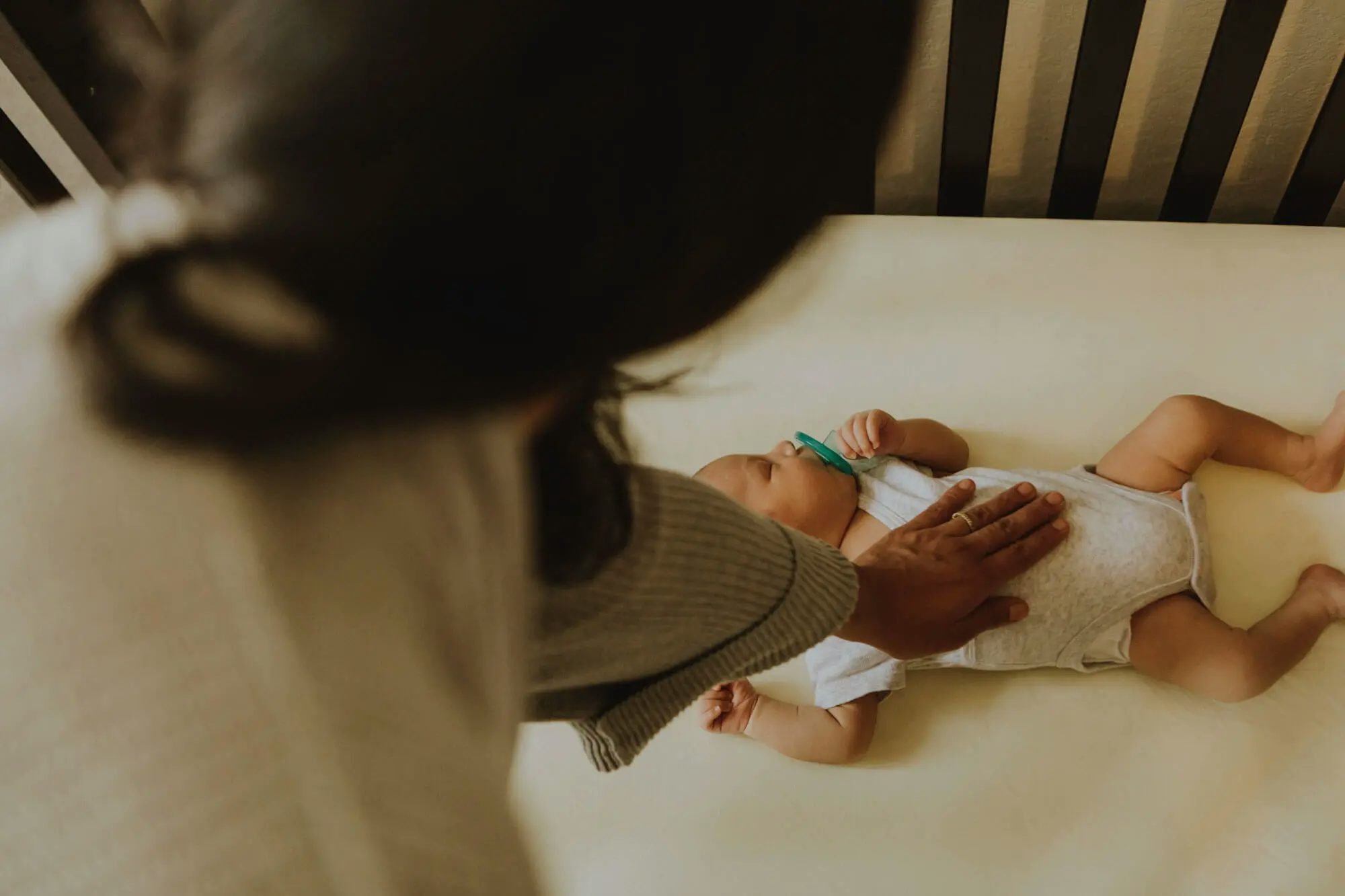 Image for Bebis som vaknar för tidigt - orsaker & vad du kan göra